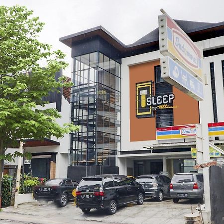 OYO Flagship 90775 I Sleep Hotel Bandung Exterior foto